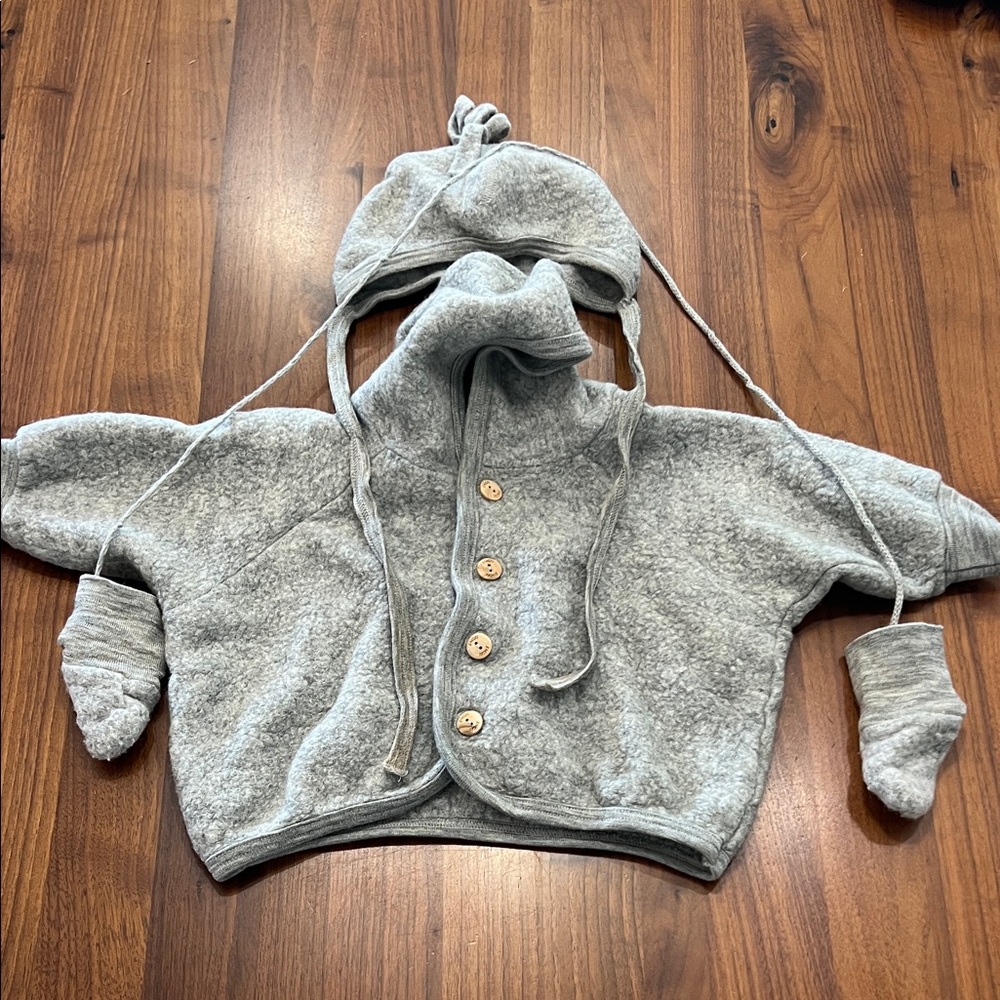 Engel Grey Wool Fleece Jacket, hat, gloves